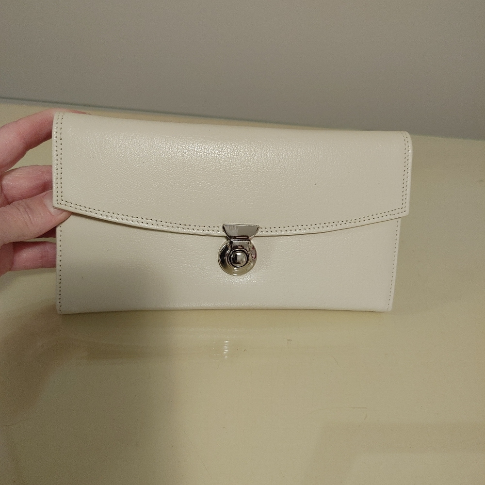 Michael Rome Ivory wallet